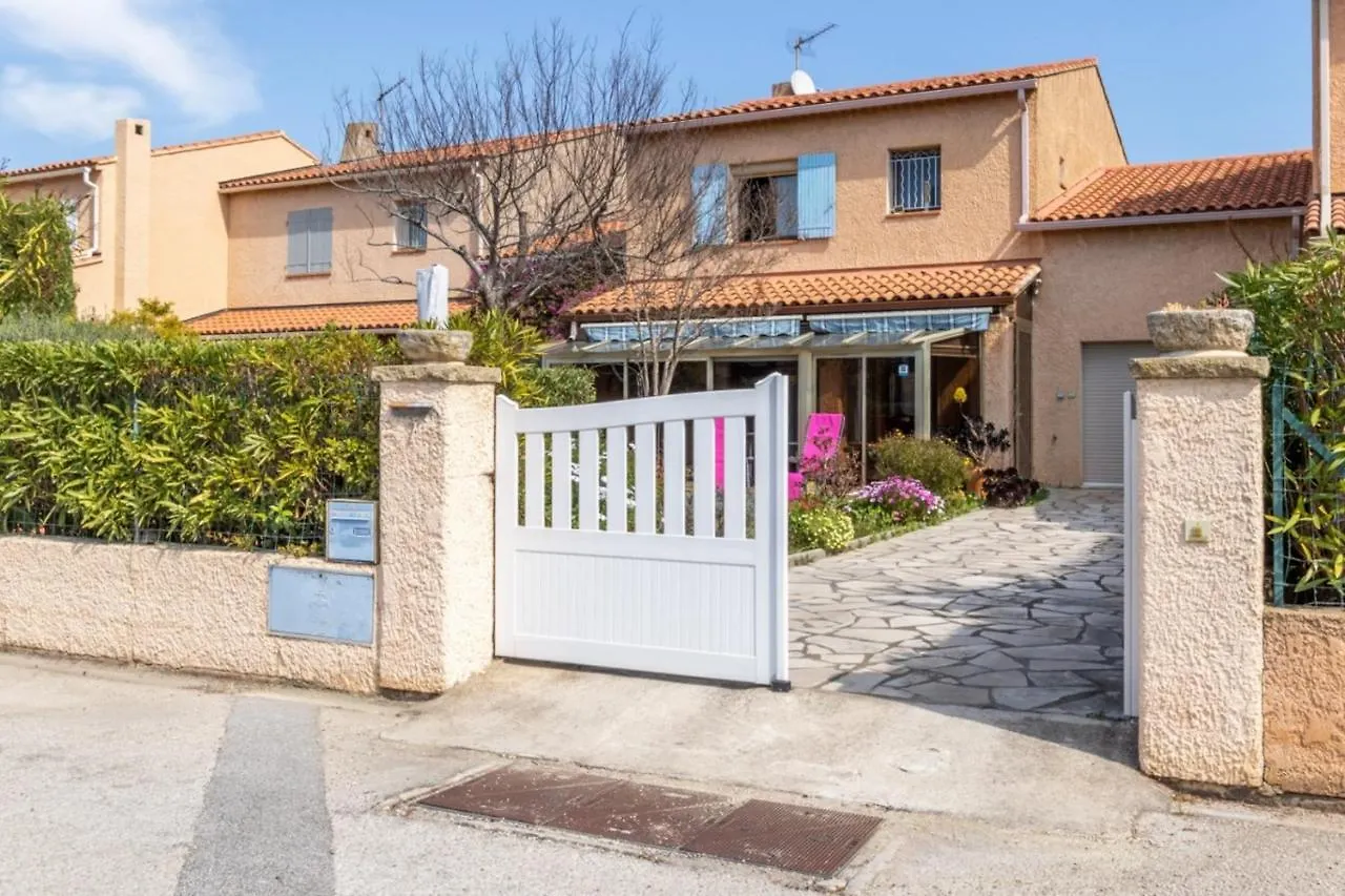 Holiday home Nice Duplex With Garden Terrace And Garage Six-Fours-les-Plages