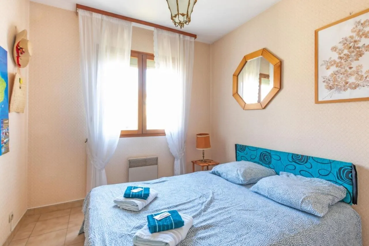 Nice Duplex With Garden Terrace And Garage Six-Fours-les-Plages Holiday home